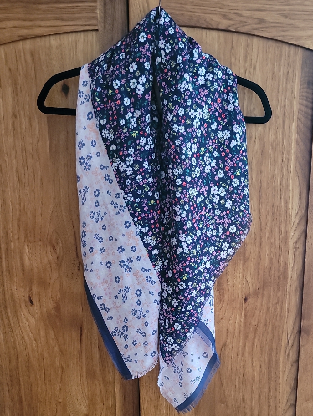 Gap Floral Oversized Scarf